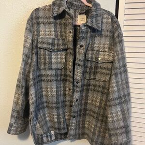 Stylish Gray Plaid Shirt Jacket for Women